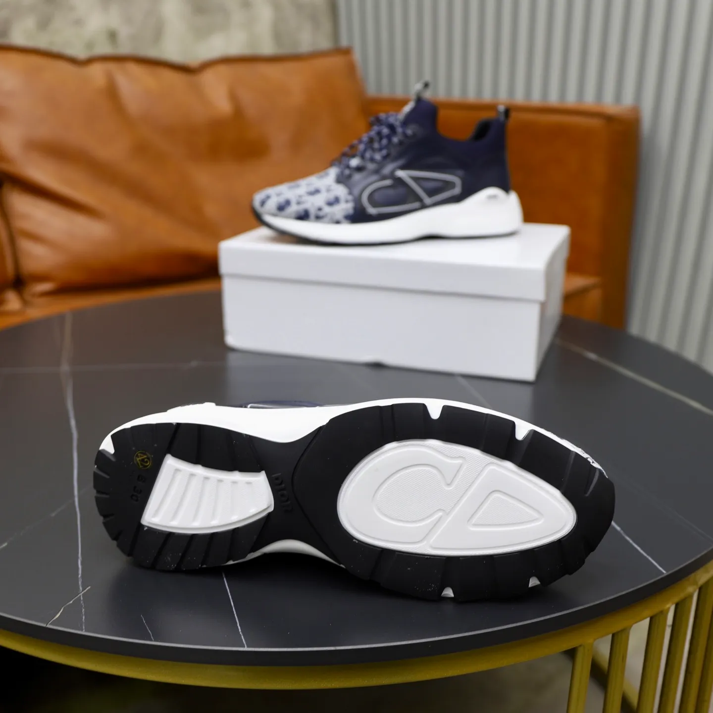 Ex-factory price: 462💰🙅‍♂️🙅‍♂️🙅‍♂️ Brand: Dior DIOR Standard code: 38-44 (45 customized) Grade: Same as the official website Material: Original material splicing Comfortable and breathable lining Lightweight and wear-resistant sports outsole Style category: Men's fashionable casual shoes Running sneakers Distinguished luxury brand elements Top luxury Color: actual picture color